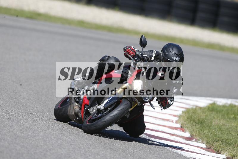 /Archiv-2025/48 25.08.2025 Cornu Master School ADR/blau-bleu/0